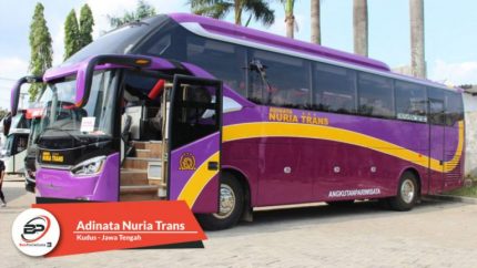 Bus Pariwisata Adinata Nuria Trans