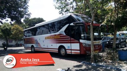 Bus Pariwisata Aneka Jaya