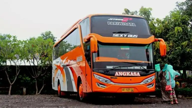 Menjelajahi Dunia Pariwisata Surabaya: Panduan Lengkap Kantor Pool Bus Pariwisata