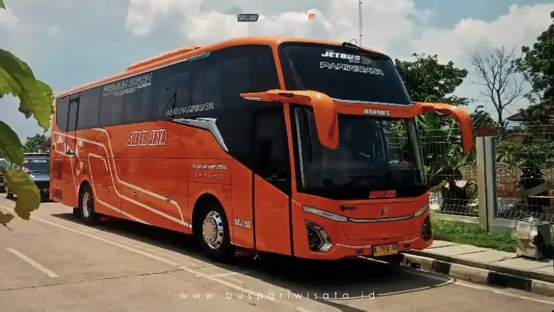 buspariwisata.id - foto bus pariwisata subur jaya c