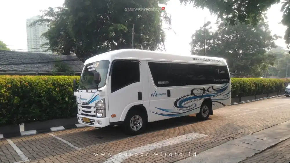 buspariwisata.id - foto elf coaster pariwisata marjaya trans b