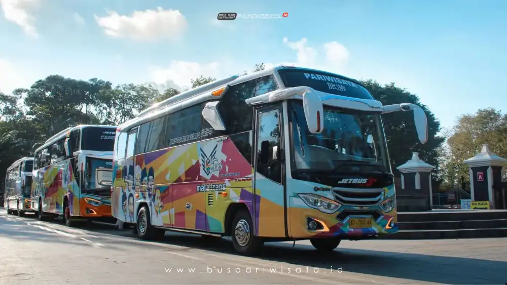 buspariwisata.id – foto medium bus pariwisata mata trans b