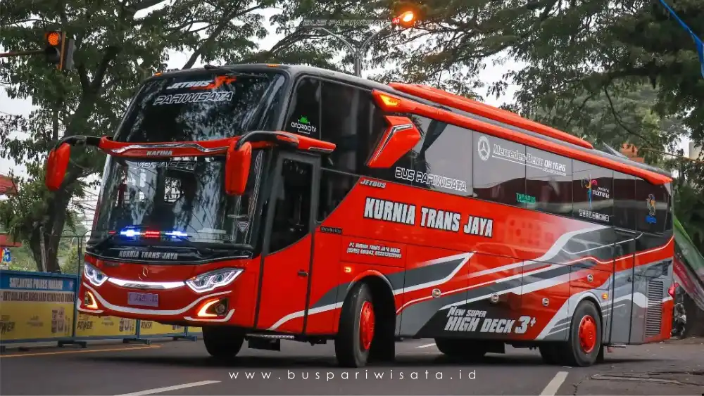 buspriwisata.id – foto bus pariwisata kurnia trans jaya g