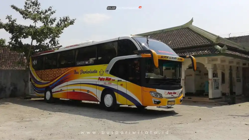 buspriwisata.id – foto bus pariwisata putra mas trans e