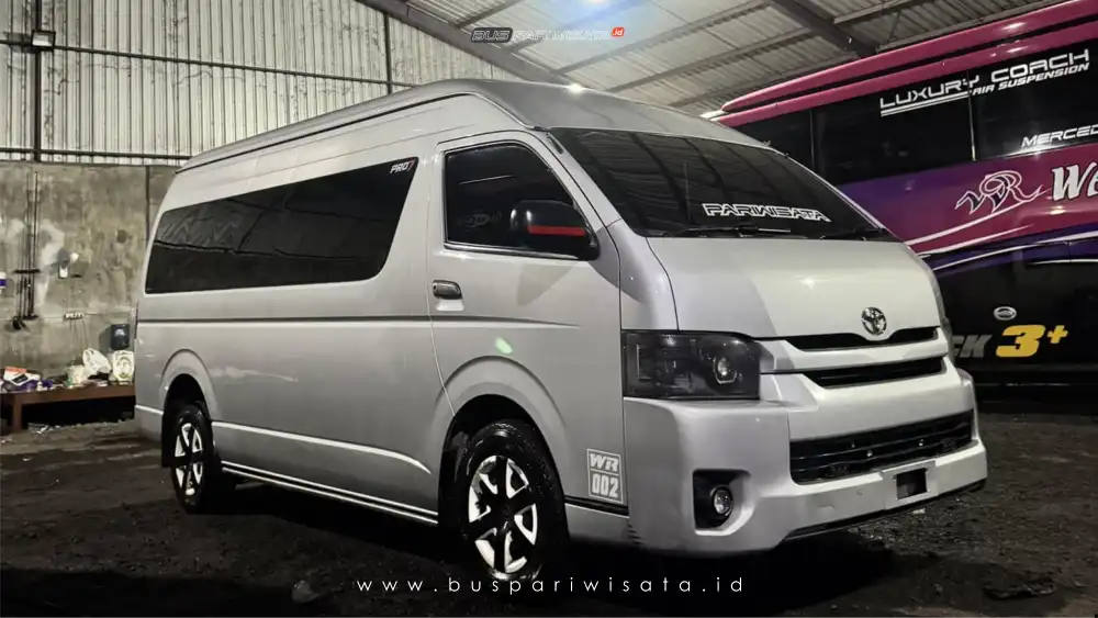 buspriwisata.id – foto bus pariwisata wardah trans b