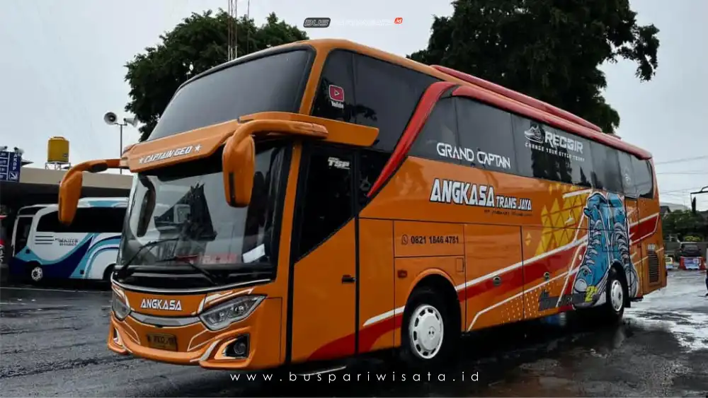 buspriwisata.id – foto bus pariwisata angkasa trans jaya a