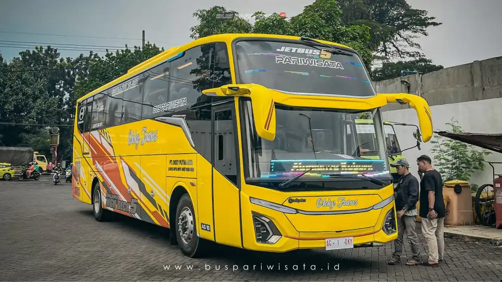 buspriwisata.id – foto bus pariwisata okky trans e