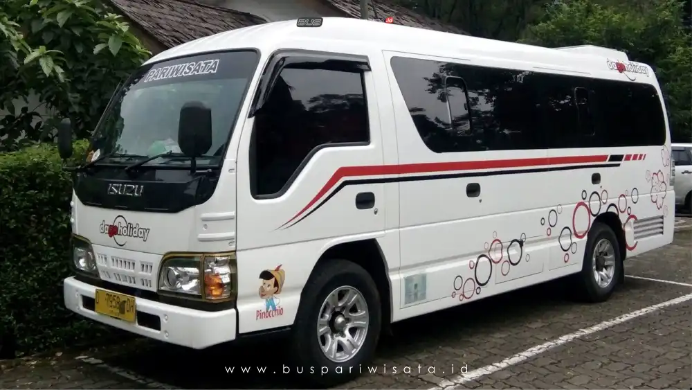 buspariwisata.id – foto bus pariwisata dago holiday b
