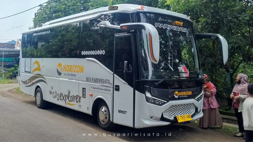buspariwisata.id – foto bus pariwisata horizon a
