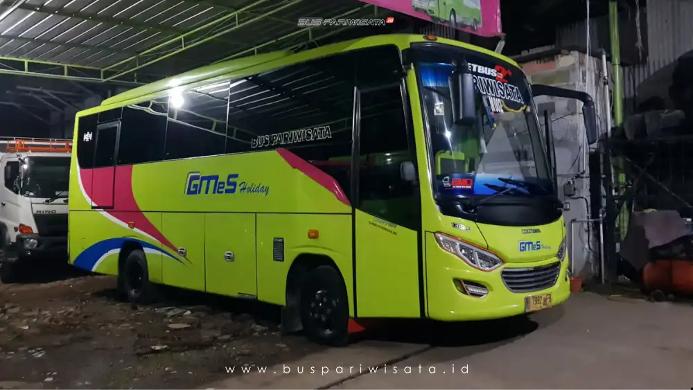 buspriwisata.id – logo bus pariwisata gmes holiday f