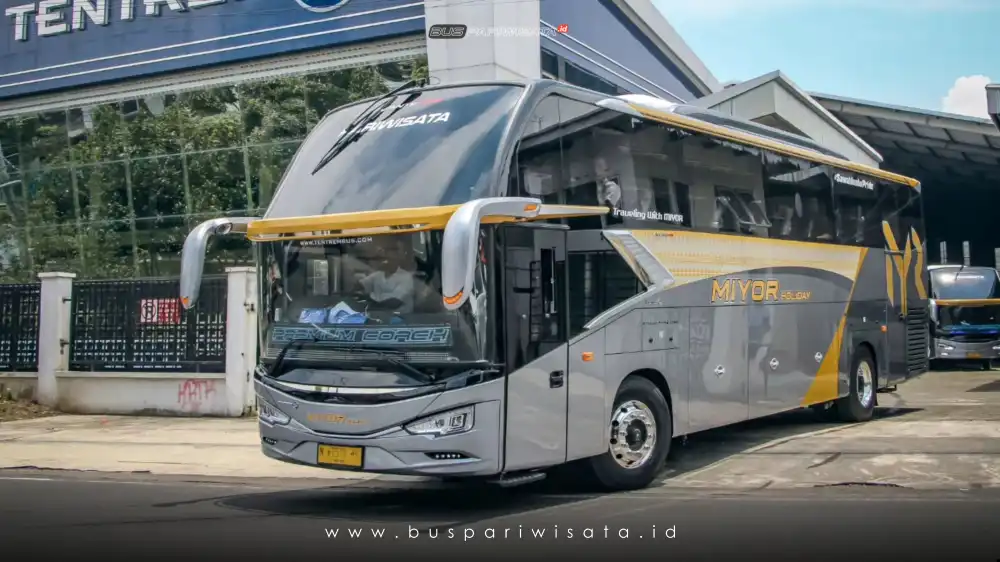 buspariwisata.id - foto bus pariwisata miyor holiday c