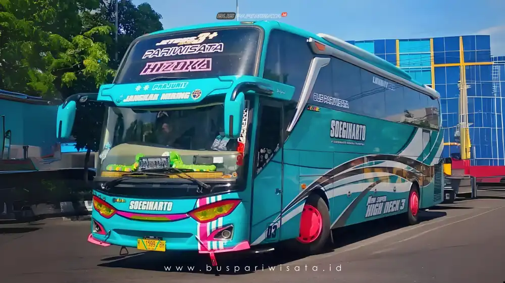 buspariwisata.id - foto bus pariwisata soegiharto b