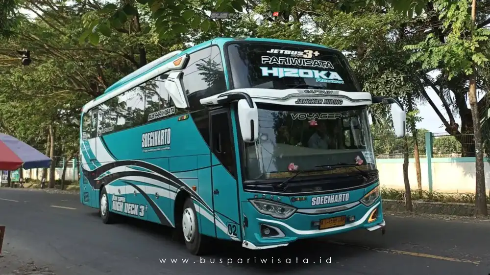 buspariwisata.id – foto bus pariwisata soegiharto d