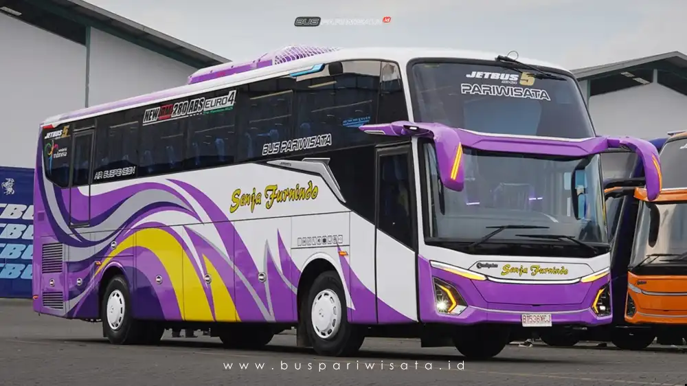 buspriwisata.id – foto bus pariwisata senja furnindo b