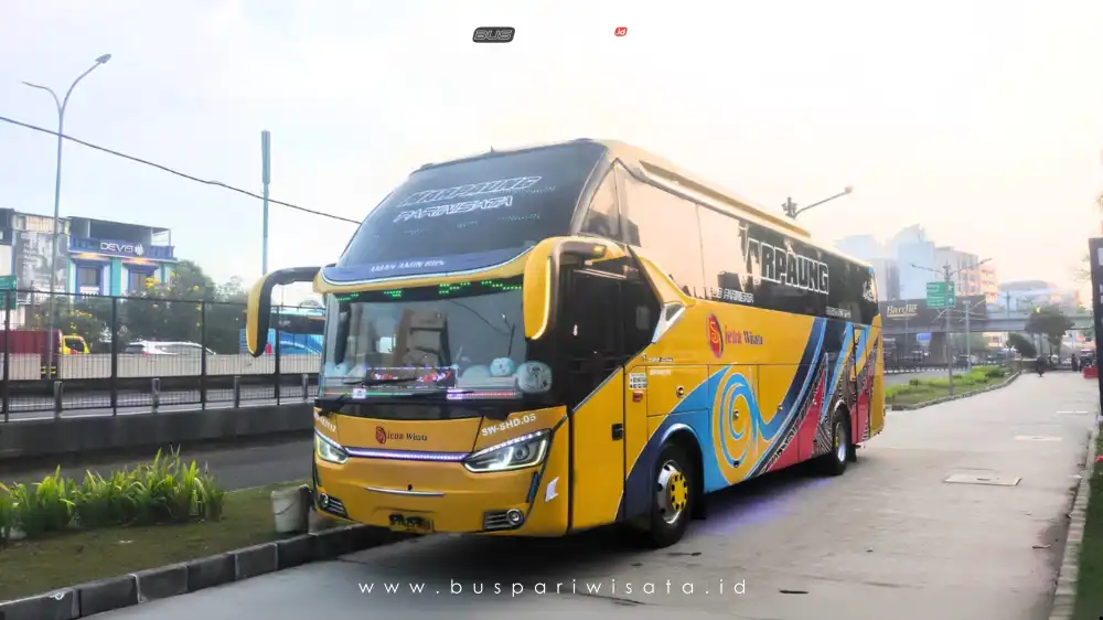 buspriwisata.id – foto bus pariwisata siena wisata c