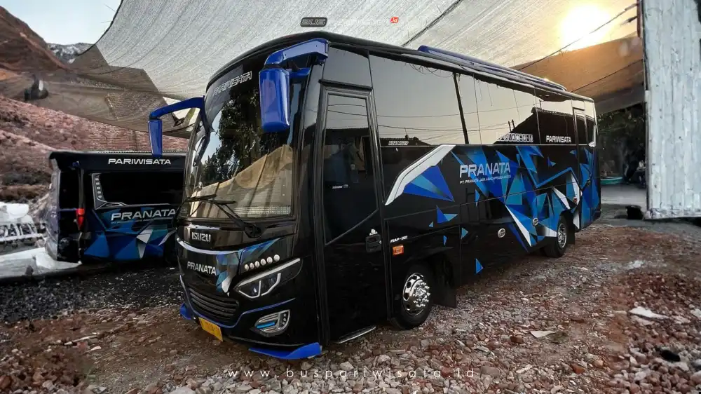 buspariwisata.id – foto bus pariwisata pranata transport i