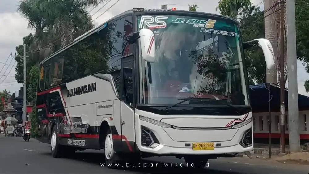 buspriwisata.id – foto bus pariwisata bali radiance b