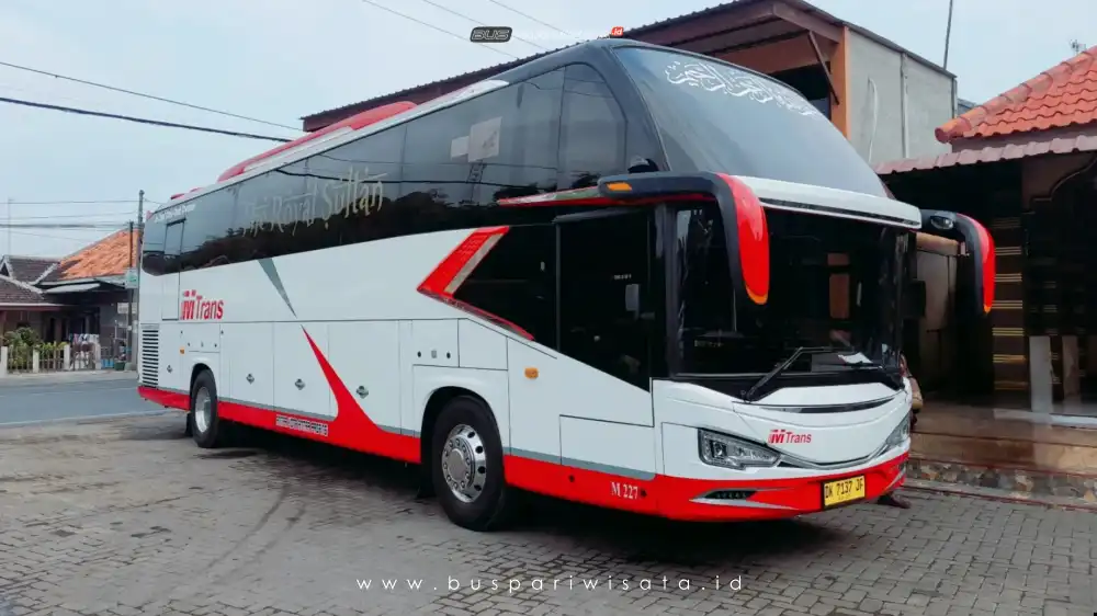 buspariwisata.id – foto bus pariwisata mtrans b